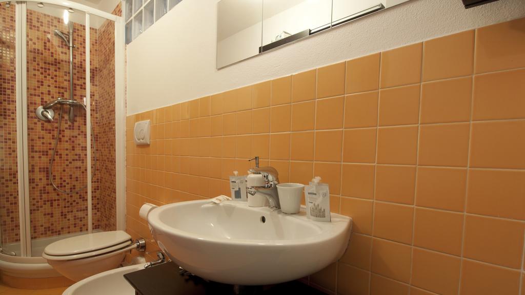 Italianway-Forcella Appartement Milaan Buitenkant foto